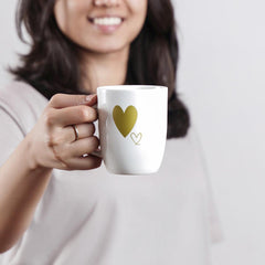 Coffee mug with heart detail