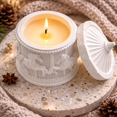 White Ceramic Horse Design Soy Wax Candle, Decorative Jar with Embossed Pattern and Removable Lid, Home Decor and Aromatherapy